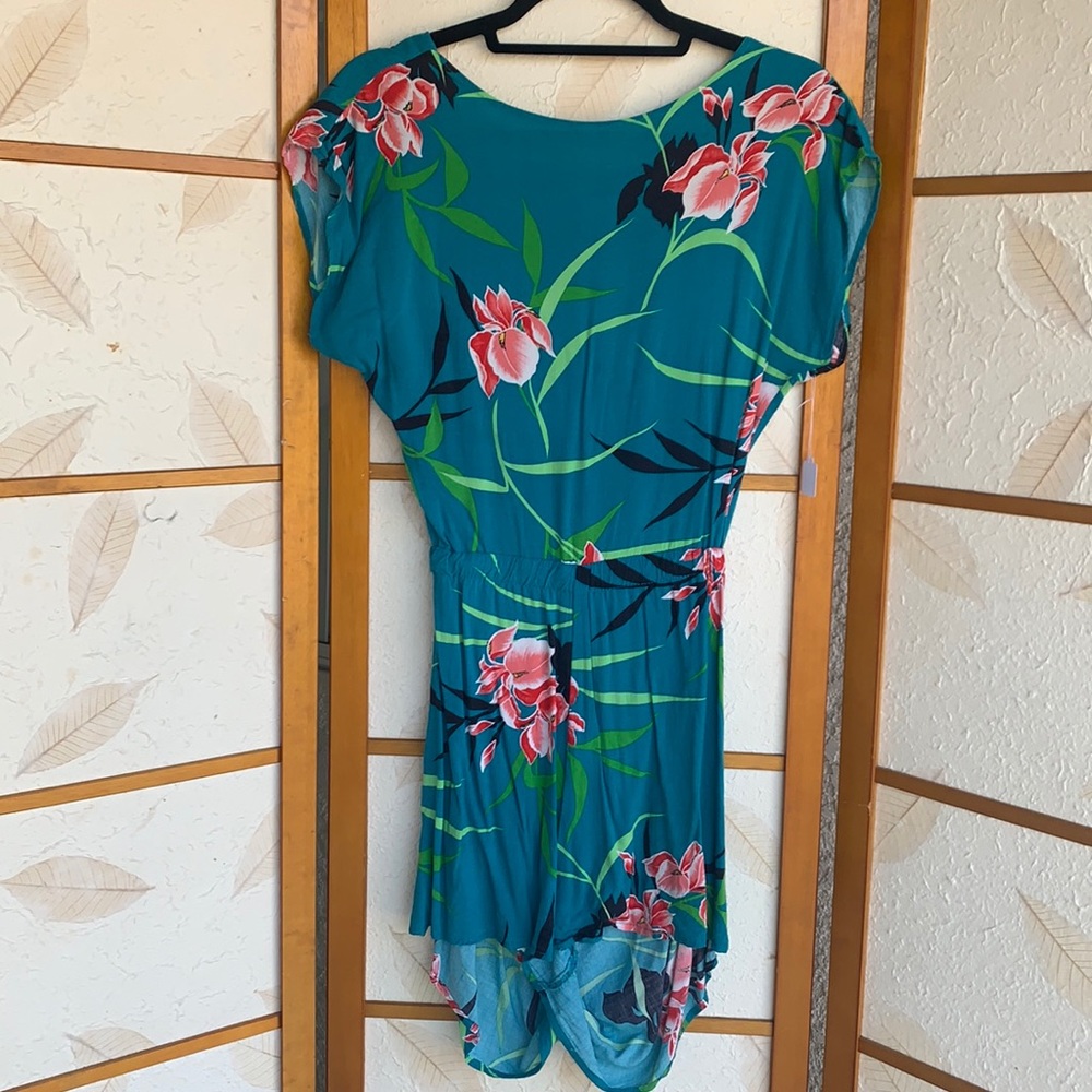 Vintage Hawaiian print open back romper